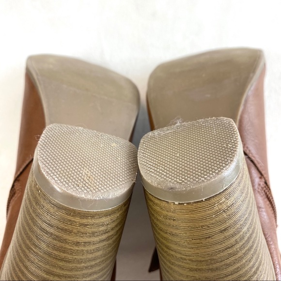 LC Lauren Conrad Slit Ankle Boots - Picture 13 of 14